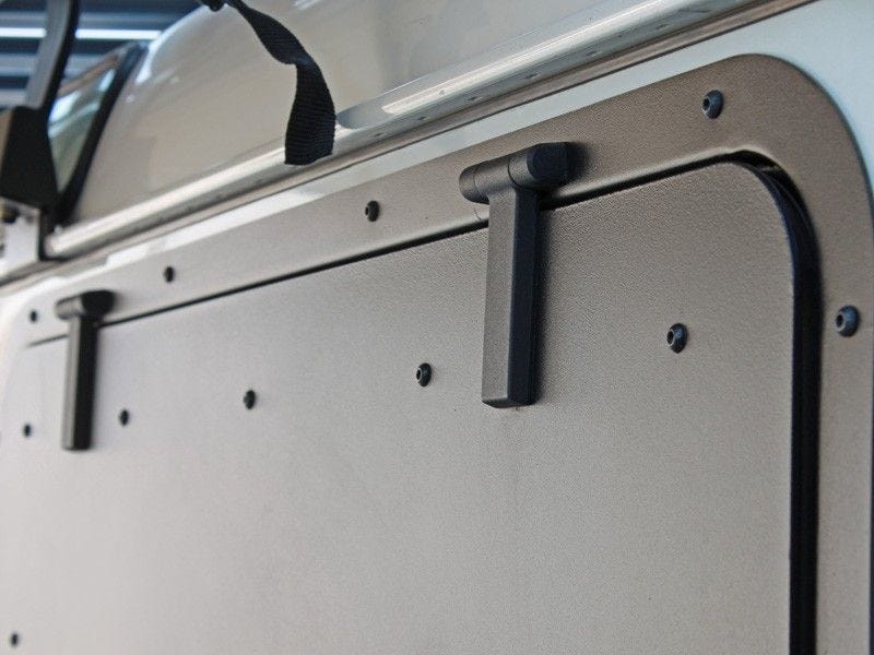 Land Rover Defender (1983-2016) Gullwing Window / Aluminium - Trailborn Equipment