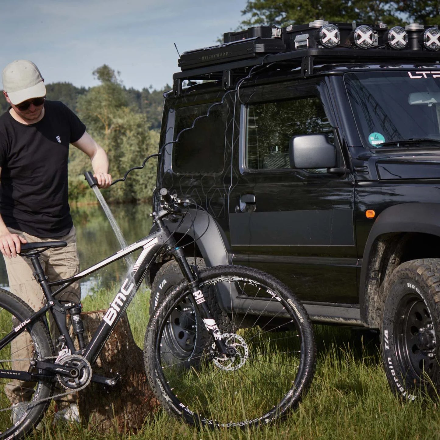 Mobile Outdoor Pressure Water Tank & Travel Shower EVOTANK - Trailborn Equipment