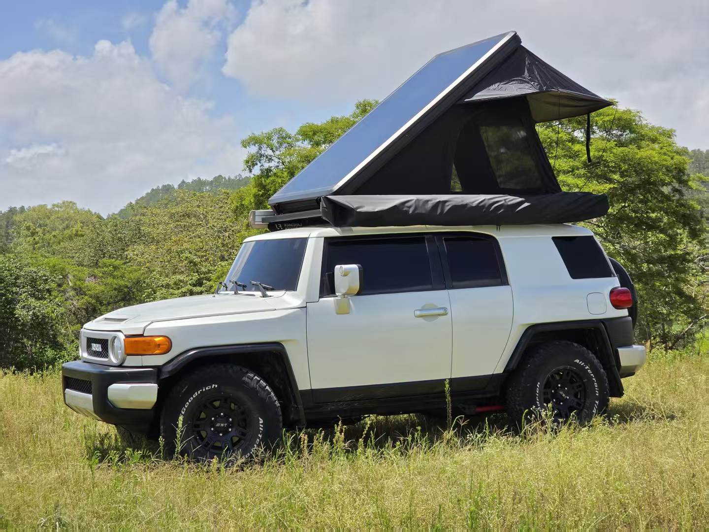 Nimbus Lightweight Roof Top Tent - Trailborn Equipment