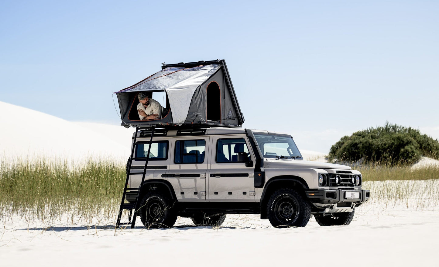 Alu-Cab 2-Sleeper Taktält Svart