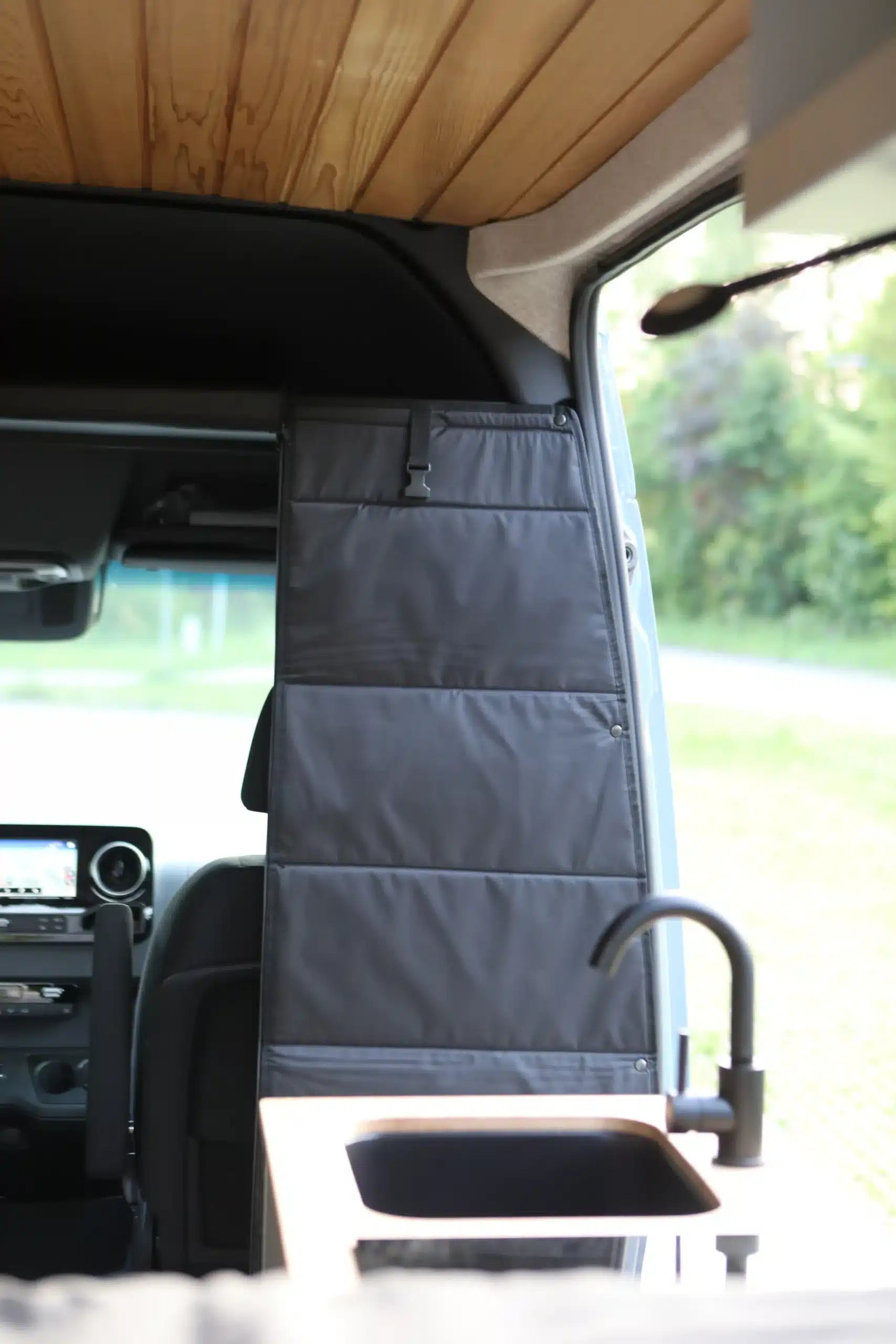 Solo Insulated Cab Partition / Sprinter - Trailborn Equipment