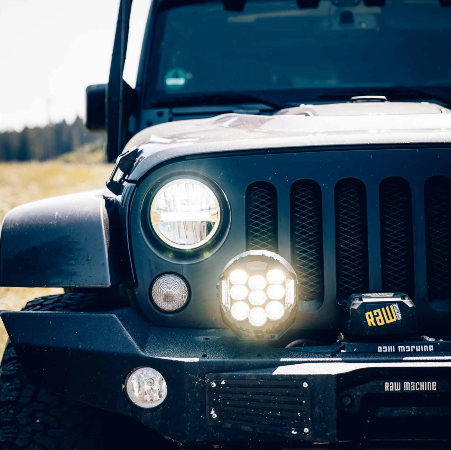 Rave-X 7 Inch White - Trailborn Equipment