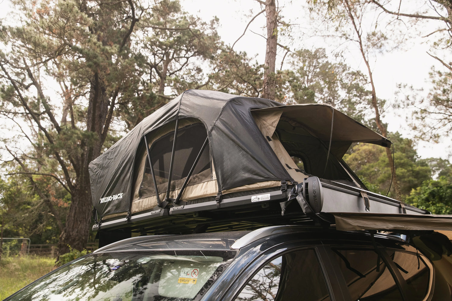 Front Runner Feather-Lite II Roof Top Tent – Trailborn Equipment