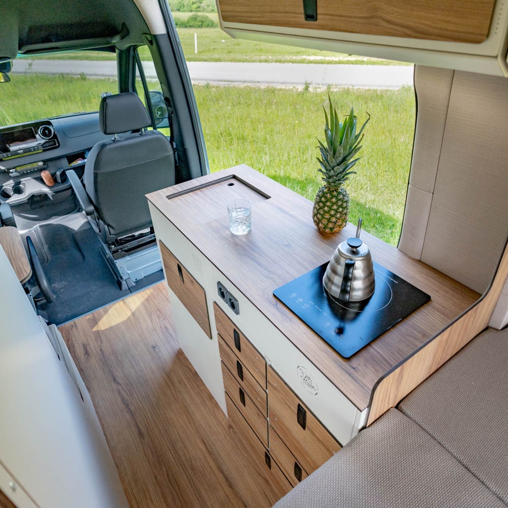 Van Der Moon Interior Package Universal